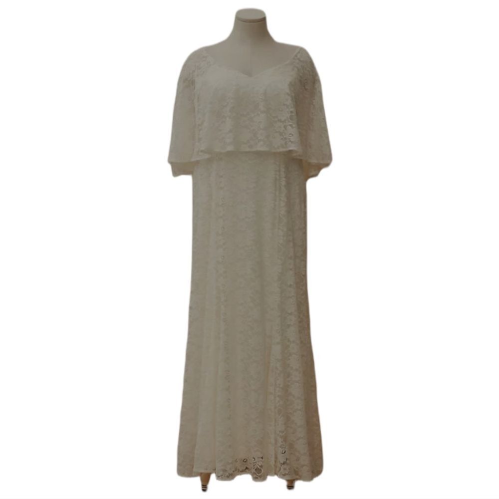 Torrid Ivory Lace Caplet Wedding Dress